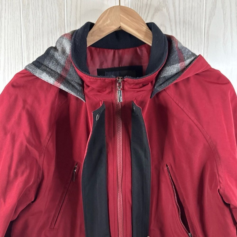 Nautica Women’s Hooded Winter Coat M Red Casual Full Zip Pockets Jacket